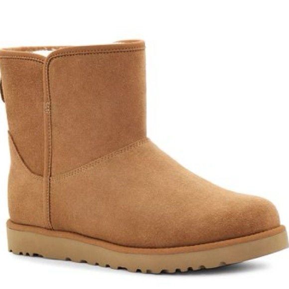 UGG Cory ll Suede Bootie Cream Shearling Lining - Picture 9 of 11